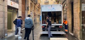 2025-Campanya-Nadal-descarregant els camions